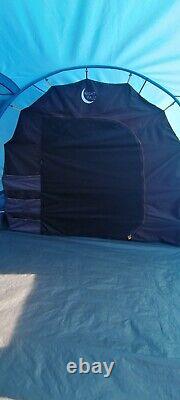 6 man tent 2 room, 2 doors and windows perfect for family holidays, used twice