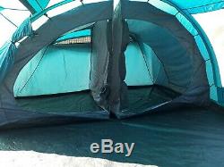 Ex Display Highlander 6 person Tent Extra Large Family Tent Tunnel 2 bedrooms