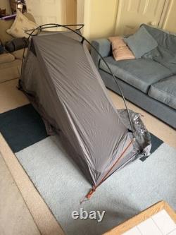 Forclaz 900 Ultralight 1.6kg 1 Person 2 Season Single Skin Tent 2000mm Grey