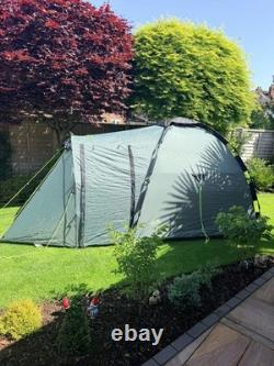 Kyham motorcycle tent. 3 birth, green. Very good condition only used twice