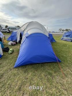 Outsunny Large Camping Tent with 3 Bedroom, Living Area and Porch for 6-9 Man