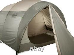 REI Kingdom 6 tent Large with 2 rooms, rainfly, and vestibule