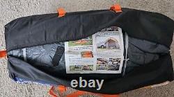 RIGHTLINE Gear 110907 SUV TENT. 4 Person Camping Tent. Universal Fit. NEW