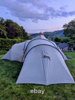 Vaude Badawi Long Large Family Tent 2 x 3 Person. 6 Person