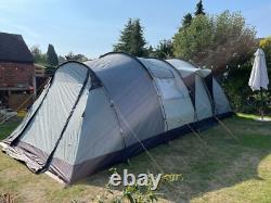 Ensemble de tente tunnel Vango Tigris 800 pour 8 personnes avec véritable empreinte et tapis.