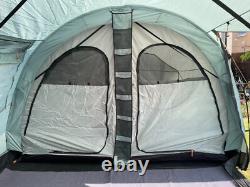 Ensemble de tente tunnel Vango Tigris 800 pour 8 personnes avec véritable empreinte et tapis.