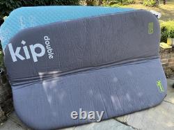 Incroyable Pack de Camping Tente 4 Personnes, Matelas de Couchage, Sacs et Bien Plus Encore