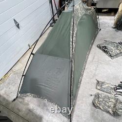 Système de Shelter de Combat Tente ACU de l'Armée Américaine pour Une Personne Très Bon État Complet