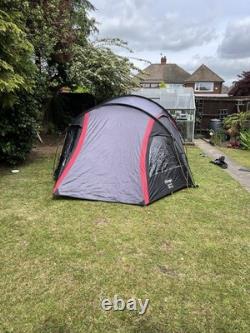 Tente Vango Beta 450 pour 4 personnes, utilisée seulement deux fois