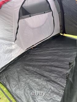 Tente Vango Beta 450 pour 4 personnes, utilisée seulement deux fois