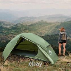 Tente de camping pliable pour 1 personne avec lit surélevé et housses de pluie.