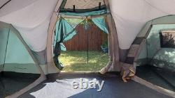 Tente de famille grande capacité pour 12 personnes avec plusieurs chambres et un espace de vie spacieux