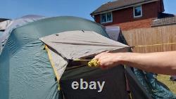 Tente de famille grande capacité pour 12 personnes avec plusieurs chambres et un espace de vie spacieux Tente de famille grande capacité pour 12 personnes avec plusieurs chambres et un espace de vie spacieux