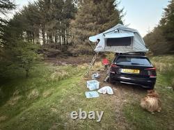 Tente de toit Ventura Deluxe 1.4 avec barres de toit Halfords en excellent état