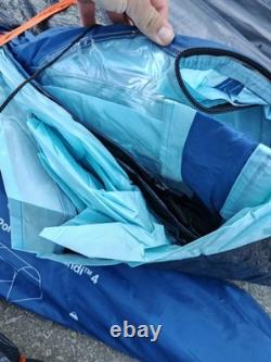 Tente tunnel Coleman Pamandi 4 bleue pour 4 personnes avec sac de transport et auvent