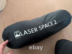 Terra Nova Laser Space 2 Tente de Voyage avec Moto et Vélo à Tête Standup
